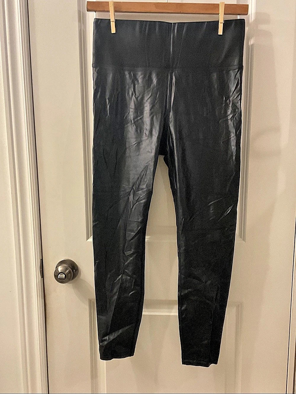 Knix The Birds Papaya Faux Leather Sculpt Legging Black Large